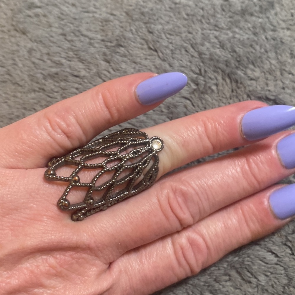 Gorgeous RING! - Picture 5 of 5